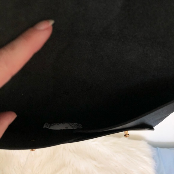 Tribe Alive -Leather Clutch Exclusive - Picture 3 of 7